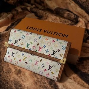 Louis Vuitton Murakami international wallet white